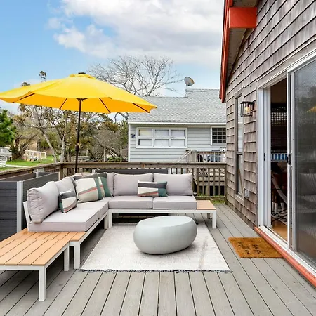 Villa Cayuga Street Sunshine Retreat